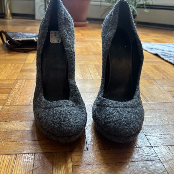 early 2010s Nina Ricci wool leather high heels - Picture 10 of 11